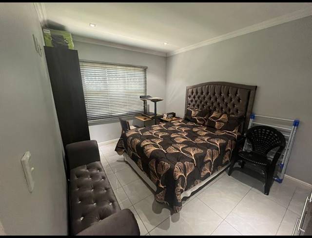 2 BEDROOM APARTMENT FOR SALE IN MALVERN